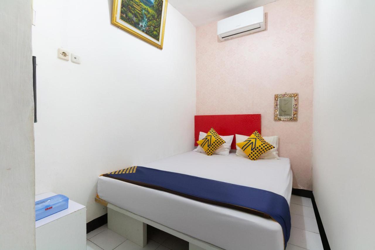 Spot On 2425 Salina Hotel Syariah Sidoarjo Exterior photo